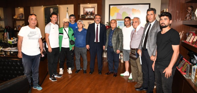 Çukurova Belediyesi’nin her yaz gerçekleştirdiği yaz futbol okulları ziyareti gerçekleşti