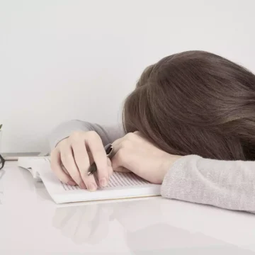 Gün Boyu Enerji İçin 3 Etkili Öneri: Yorgunluğa Doğal Çözüm